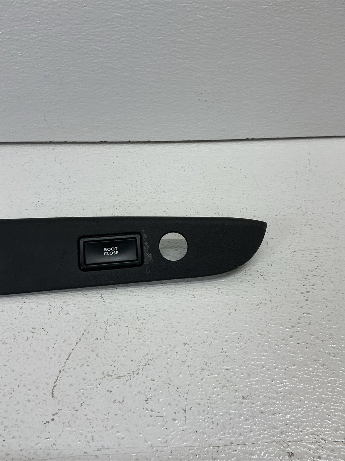06-12 Bentley Continental Flying Spur Rear Trunk Lid Upper Trim Panel Black OEM