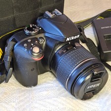 Nikon D3300 24.2MP DSLR Camera + 18-55mm Lens, Battery, Charger and bag