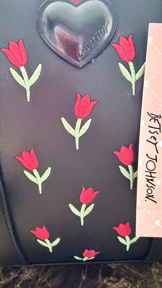 NUEVO Bolso de mano Betsey Johnson negro flor de tulipán bordado Foto 3 de 4