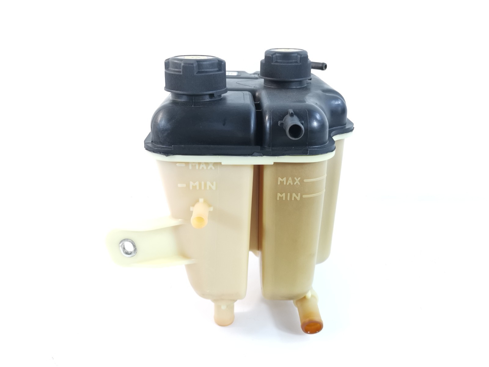 Maserati Levante 2017 Coolant reservoir