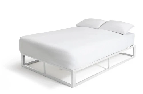 White Double Bed frame. Metal frame. Base with Wood slats. SizeW141, L196, H28cm