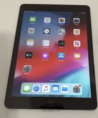 Apple iPad 6th Gen. 32GB, Wi-Fi , 9.7in - NEW OPEN BOX