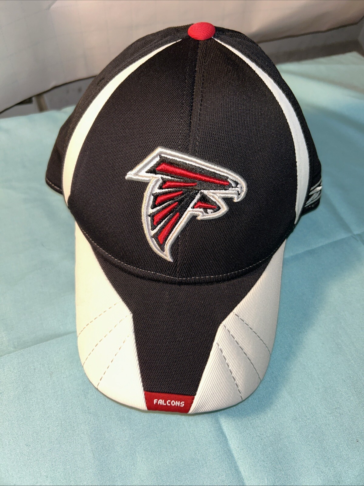 Atlanta Falcons Reebok Adjustable Black Stretch Fit Hat
