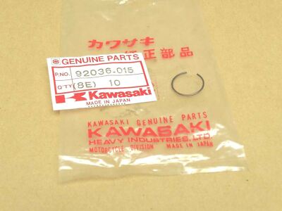 NOS Kawasaki F8 F9 F11 KX250 KDX250 JB650 JL650 JF650 JS650 Piston Pin Circlip  