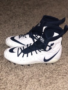 nike zoom force savage
