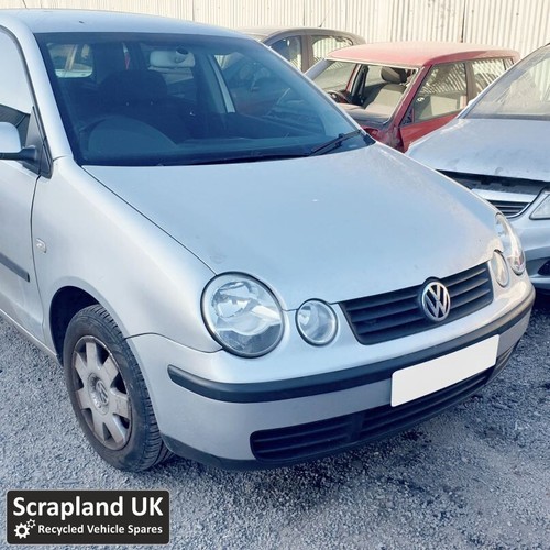 VW POLO Mk4 Pre-Facelift 9N 2002–2005 1.4 Silver 4-Door Speedometer - Picture 3 of 5