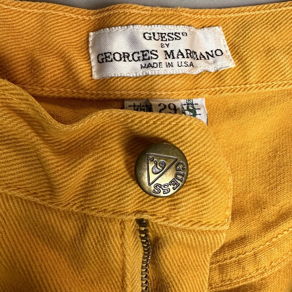 Pantalones Cortos De Colección GUESS Georges Marciano Para Mujer Amarillos Botón Mosca EE. UU. Talla 29 Foto 4 de 4