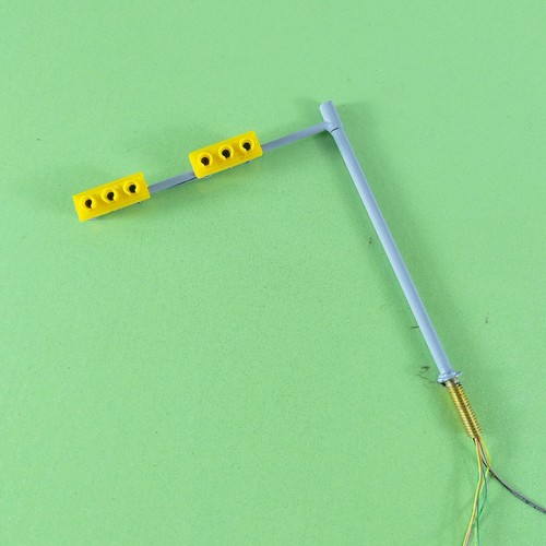 2 x HO / OO traffic light signal LED model train crossing walk street sign #DHHJ - Picture 2 of 4