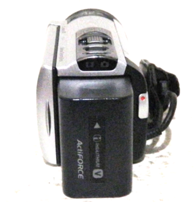 Sony HDR-CX180 HD Camcorder 30x Zoom 32GB back-illuminated sensor