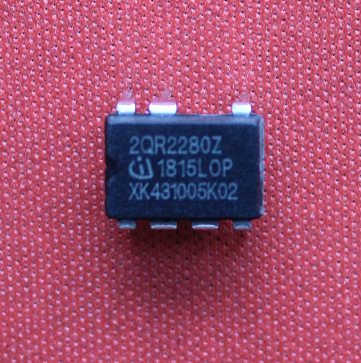 Composant électronique ICE2QR2280Z DIP7 - Pièce De Rechange Pour Circuits