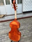 Foto 10 di 12