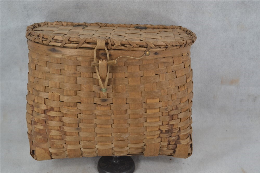 antique fishing creel basket splint ash Native American Abenaki early