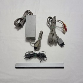 Nintendo Wii Console RVL-001 White w/ Controller, Nunchuk, Cables, Games- Tested