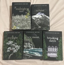 Stephenie Meyer Twilight Saga Deluxe Hardcover Collection Box Set 2025