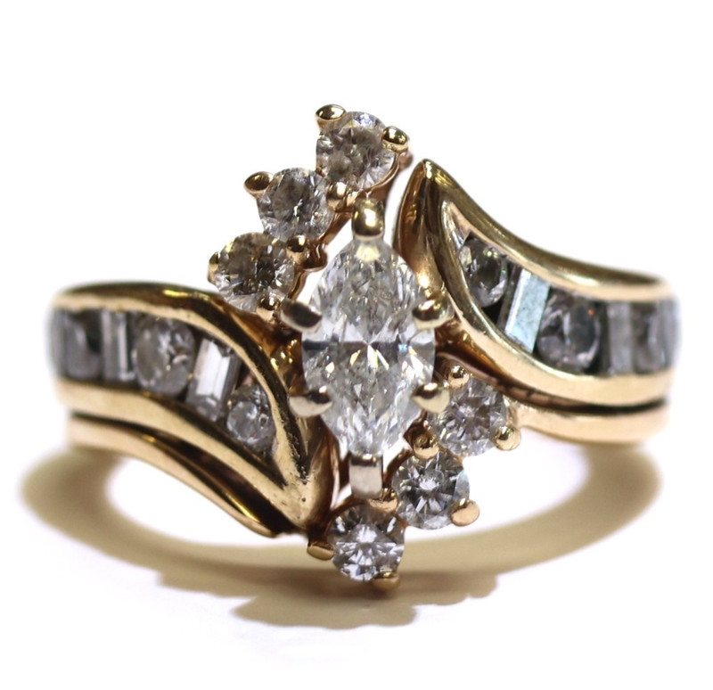 14k yellow gold Natural 1.80ct diamond cluster cocktail ring 9.7g estate
