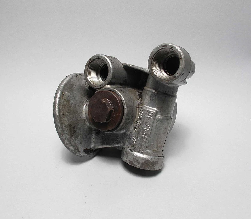 BMW E30 325e 325i M20 6-Cyl Engine Oil Filter Cooler Flange Head 1984-1993 OEM - Image 2 of 4