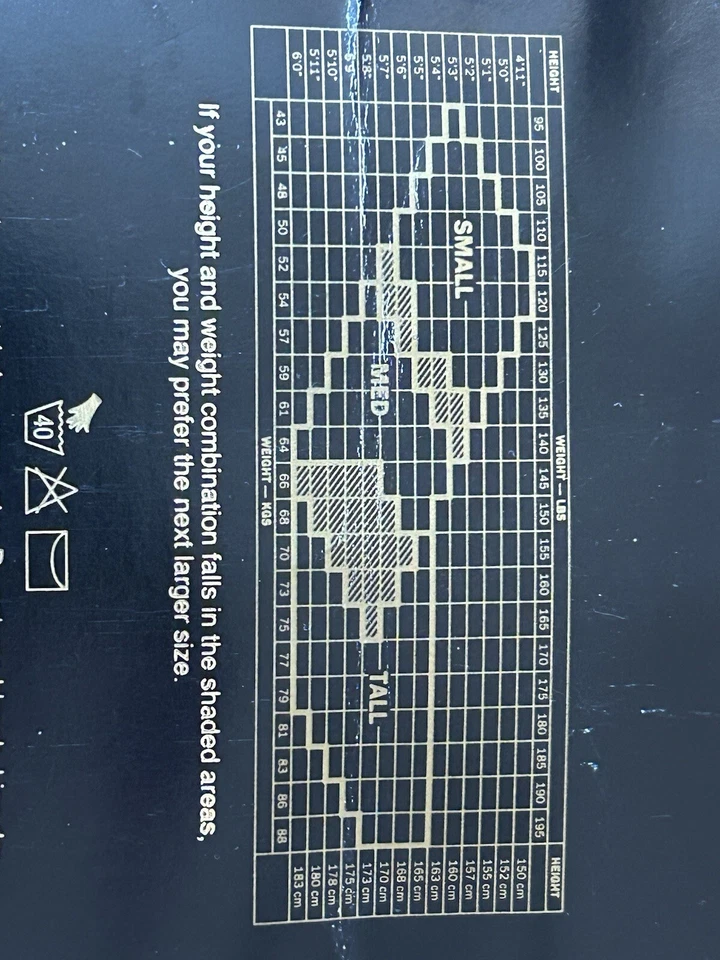 Toners esenciales Donna Karan New York carbón talla mediana satinado transparente Foto 4 de 4