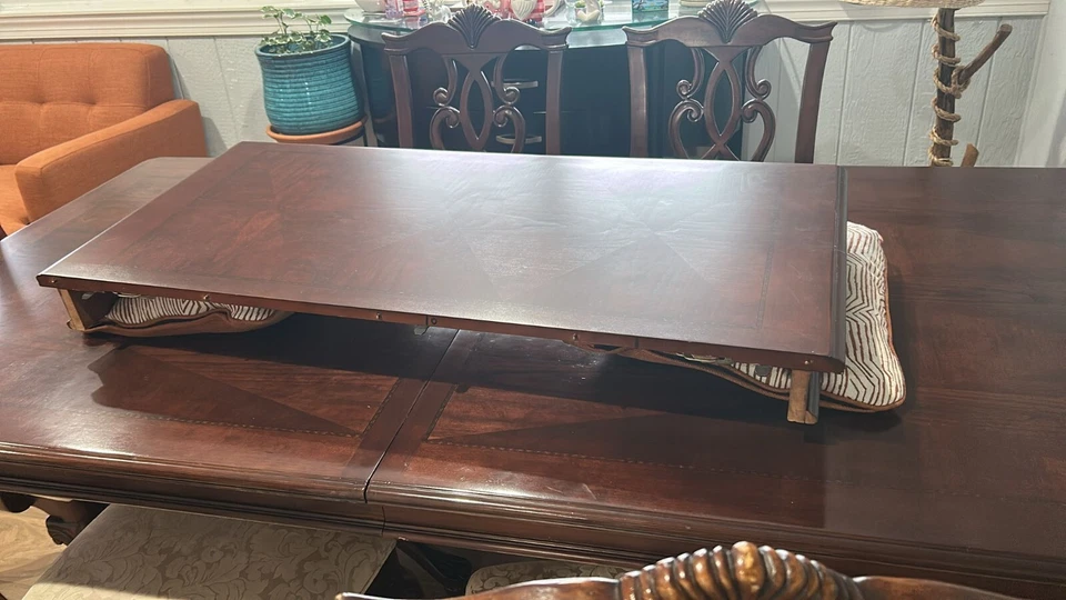 antiguo juego de comedor.  detalle único Foto 4 de 4