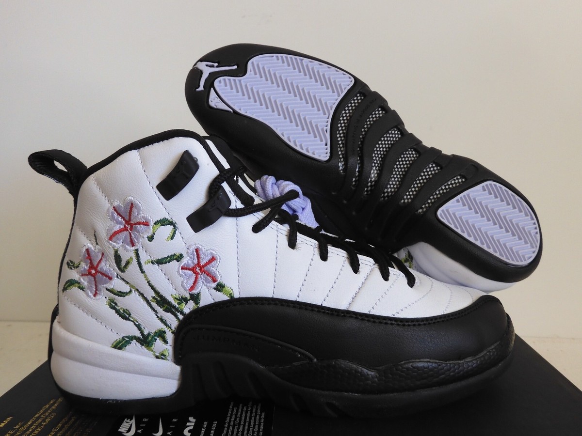 Air Jordan 12 ホワイト/ブラック Nike Air Jordan 12 Retro GS Floral White Black Kids Women