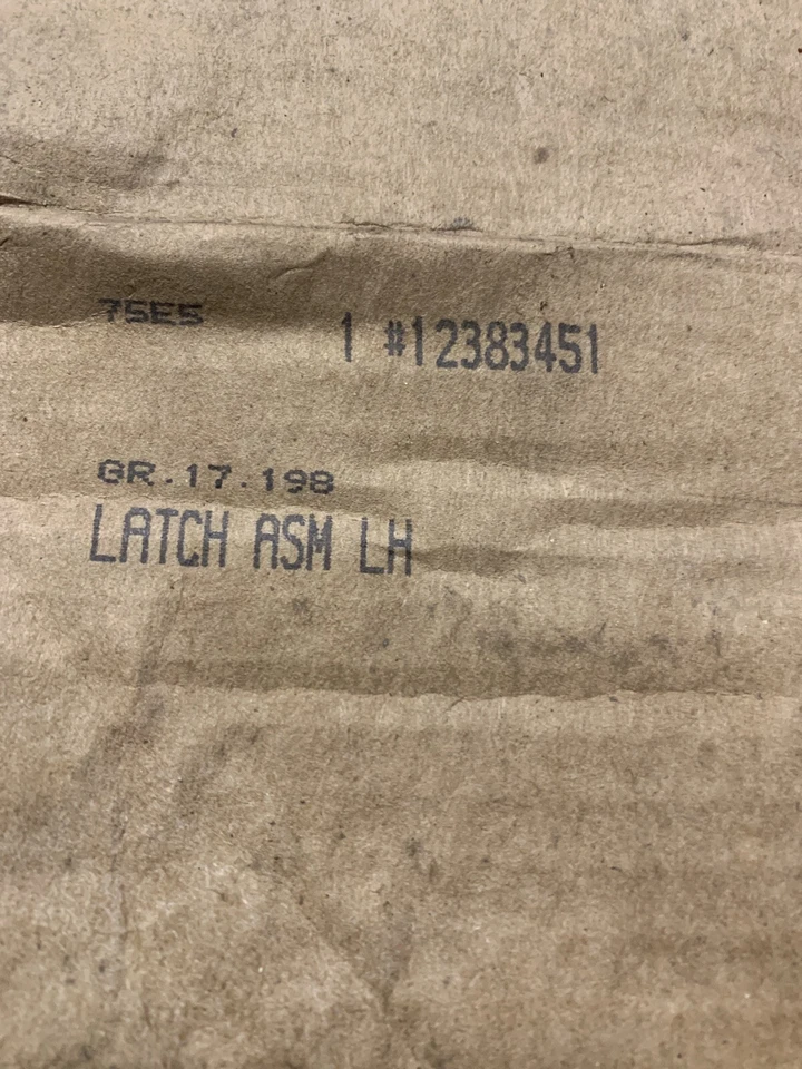 Trava da tampa da caçamba Chevrolet Truck LH 1988-2000 12383451 - Imagem 3 de 4