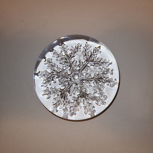 Garanti Crystal Snowflake Paperweight Genuine 24% Lead Crystal France - Picture 2 of 7