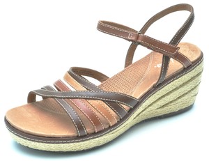 zita platform wedge sandal
