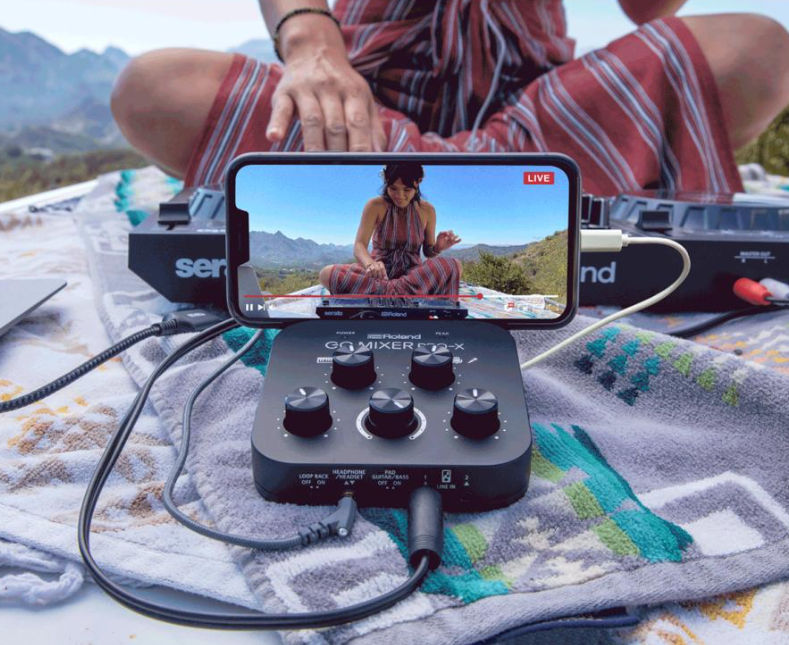 Roland GO MIXER PRO Audio Mixer Smartphones Digital Mixer White