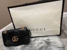 gucci gg marmont matelassé shoulder bag