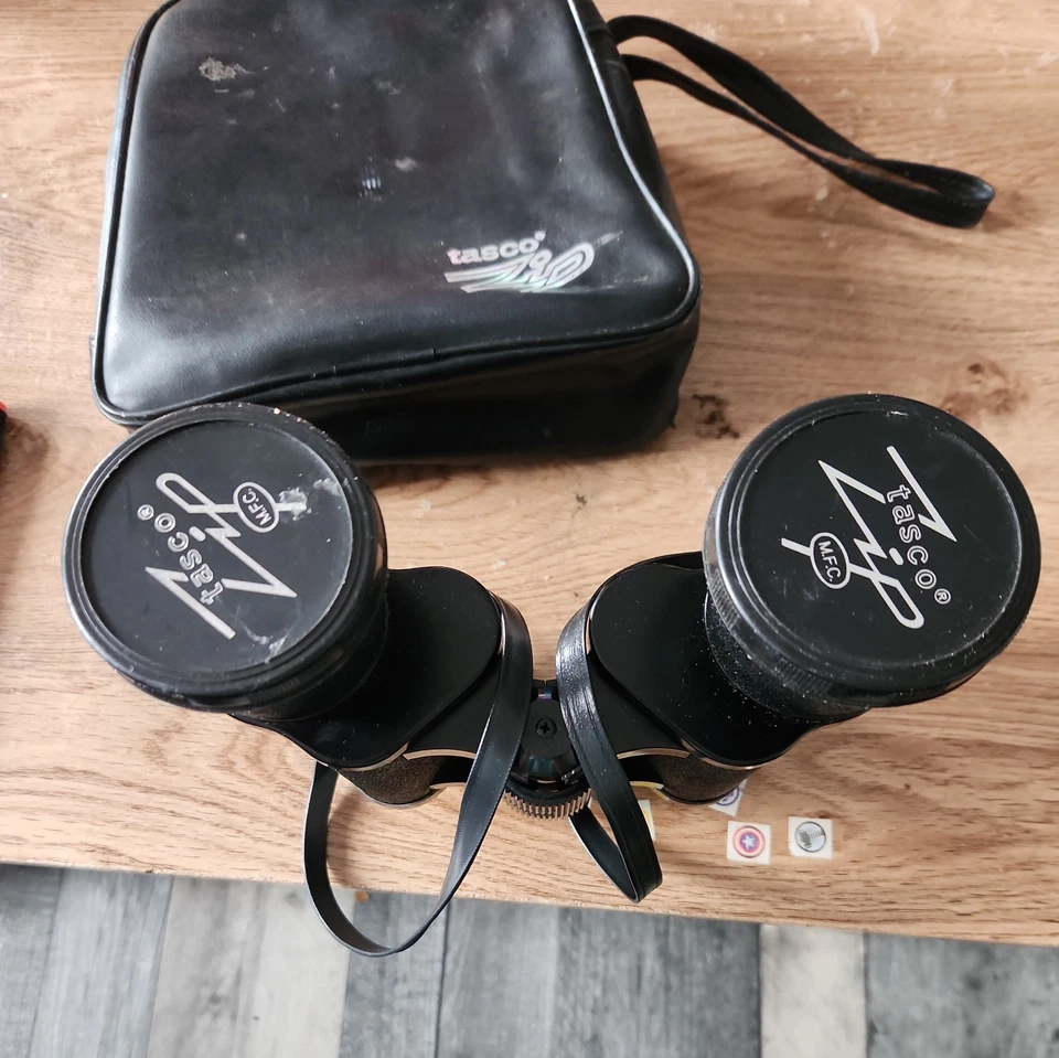 Tasco Zip 2008 Binoculars 10 x 50mm with Case Excellent Condition. - Image 3 of 3