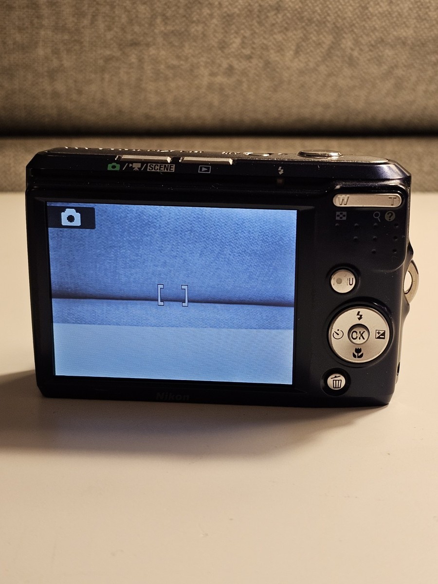 Nikon COOLPIX L18 8.0MP Digital Camera - Blue for sale