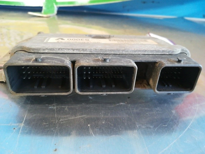 21584288 2A centralina motore RENAULT MEGANE II 2005 430798 - Immagine 2 di 4