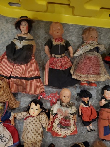 Lote de 15 muñecas vintage de 4" y niñas más grandes de todo el mundo Estate Find - Imagen 3 de 24
