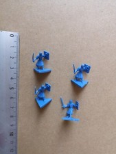 4 x WARRIOR /+-15MM/10MM  MINIATURE RUNEWARS ED. REV. / M991