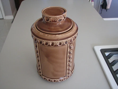 Vintage McCoy USA 254 Cocoa Brown  Thumbprint Cookie Jar excellent condition