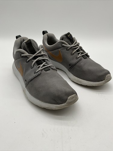 nike roshe run mens gold