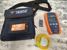 TEMPO COMMUNICATIONS SLS520 Fiber optic light source E2UK CASE & WIRE