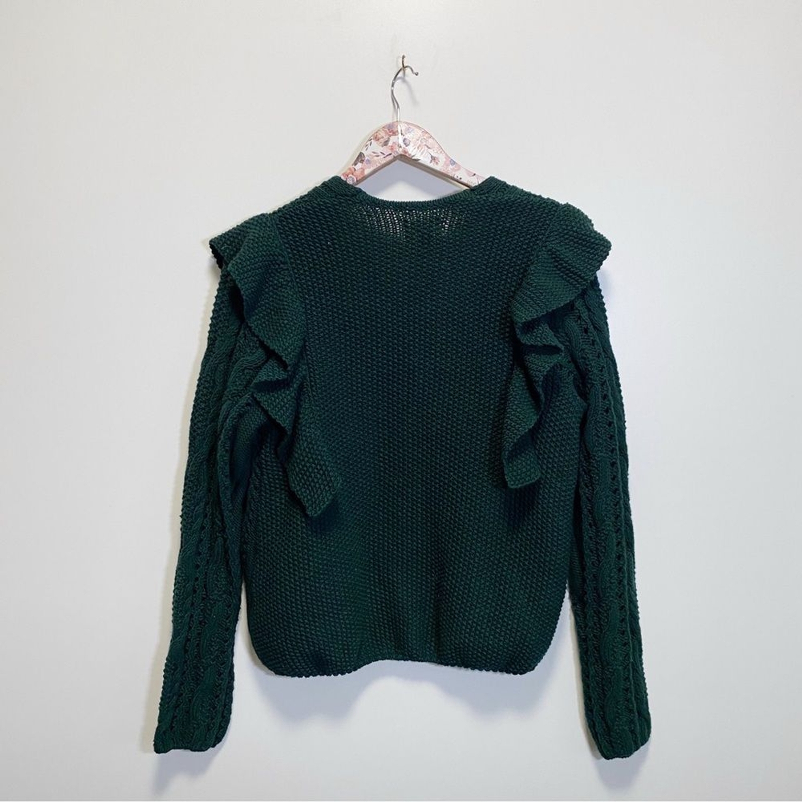 UNIVERSAL THREAD Hunter Green Ruffle Shoulder Ope… - image 7