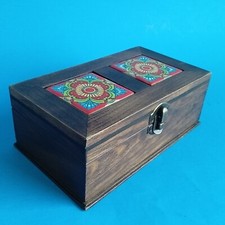 Boite à bibelots en bois fait main avec carreaux peints El Viejo Arte