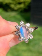18ct gold diamond moonstone cluster ring vintage 6 grams