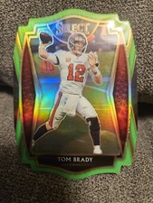 Tom Brady 2020 Panini Select Die Cut #101 Green Prizm Refractor Buccaneers Mint