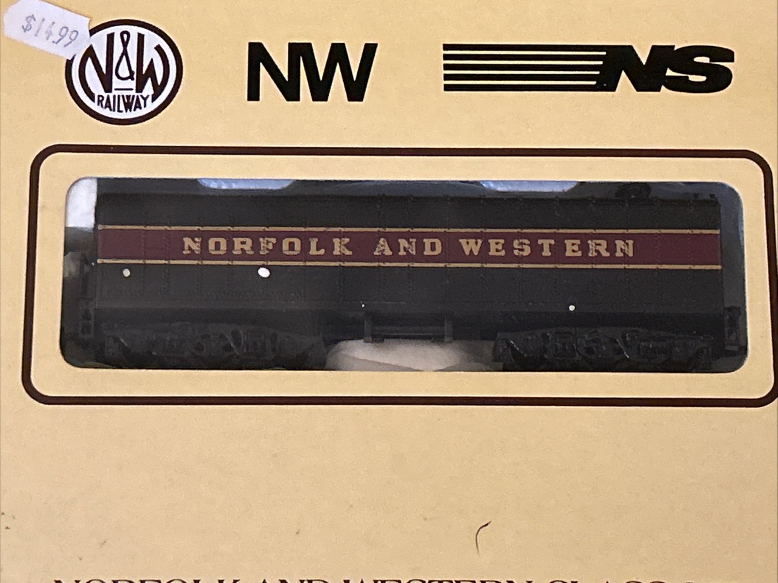 NEW - Bachmann 43-1095A4 Norfolk & Western Class J 611 Auxiliary Water Tender HO