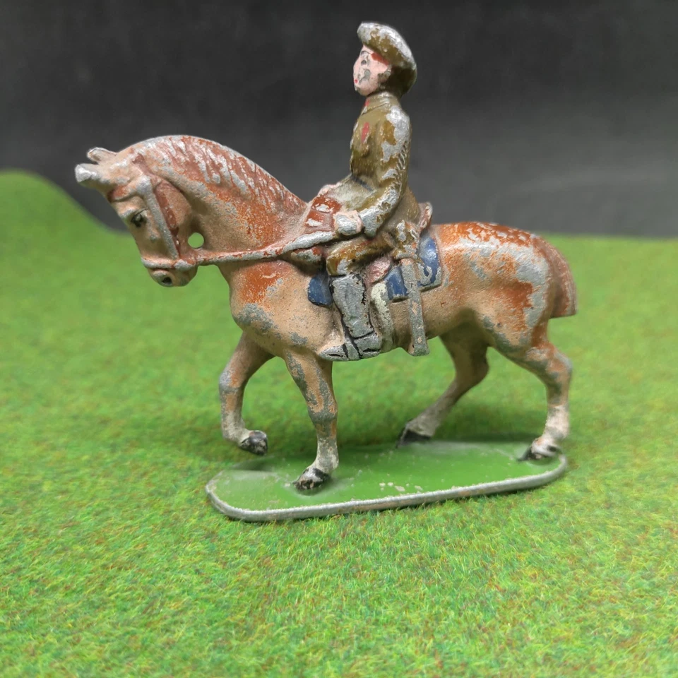 QUIRALU militaire chasseur alpin à cheval défilé WWII - Photo 2/4