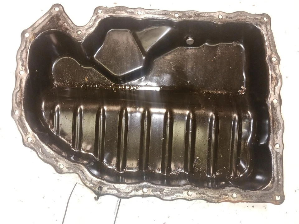 '09-'17 VOLKSWAGEN TIGUAN cárter de aceite 2,0 L turbo OEM ¡6 meses de garantía! Foto 2 de 4