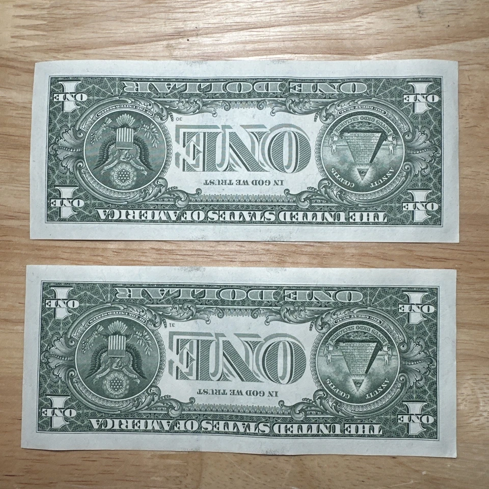 Billetes de dólar número uno de serie consecutivos 2021, pedido secuencial, serie baja #! Foto 3 de 4