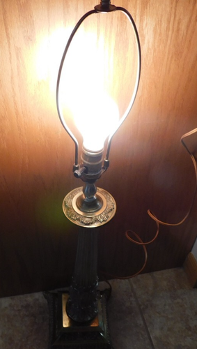 25-635 Vint 1960's Neoclassical Corinthian Column Brass Bronze Brass Table Lamp - Picture 2 of 10