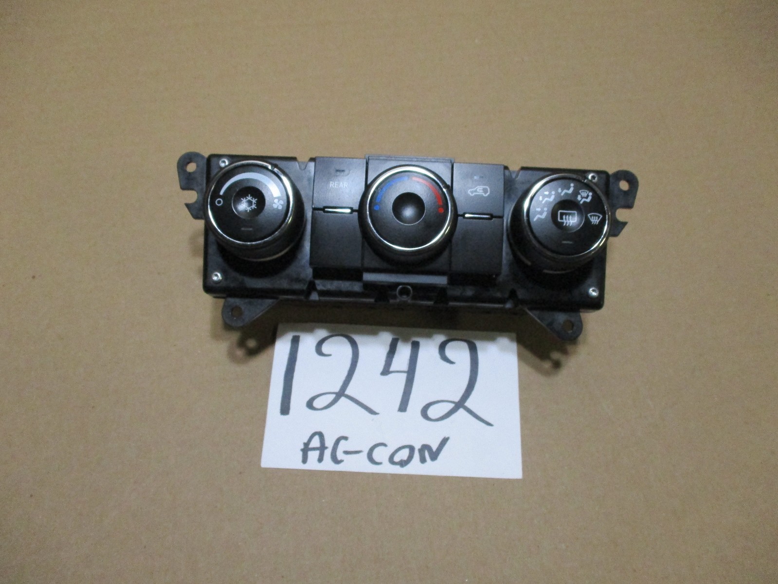 07 08 09 10 11 12 GMC Acadia AC and Heater Control Used Stock #1242-AC 