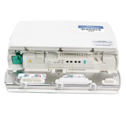 B Braun Infusomat Space Infusion Pump 8713050U without AC Adapter - Picture 4 of 13