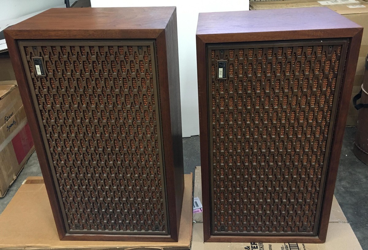 The Fisher 103 Floor Speakers 23'' WORK Vintage 1970s tower wood grate grill