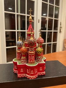 Vtg. Lacquered Wood Russian Moscow St Basil's Cathedral Figurine Hand Painted 8"