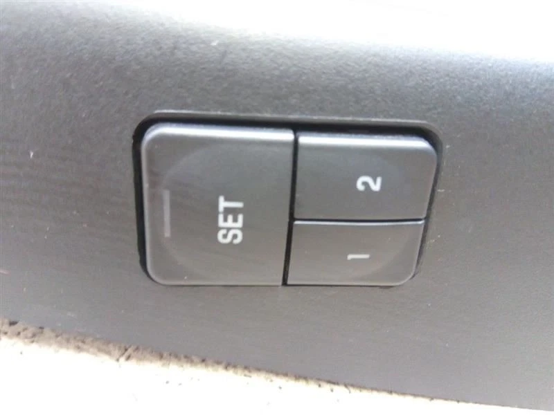 Memory Switch Fits 2004 2005 FORD FREESTAR PC36-195203 - Image 2 of 4